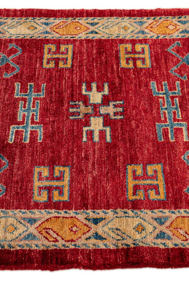Detail image of 2' 8 x 3' 9 Hand Knotted Ziegler Wool Rug