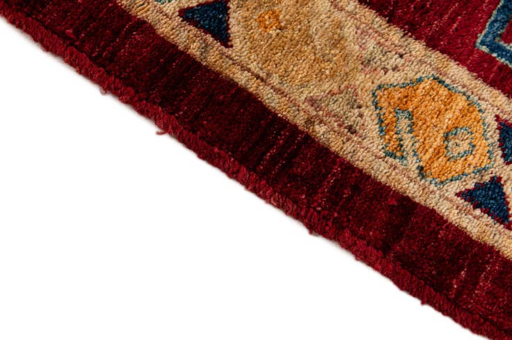 Detail image of 2' 5 x 3' 6 Hand Knotted Ziegler Wool Rug