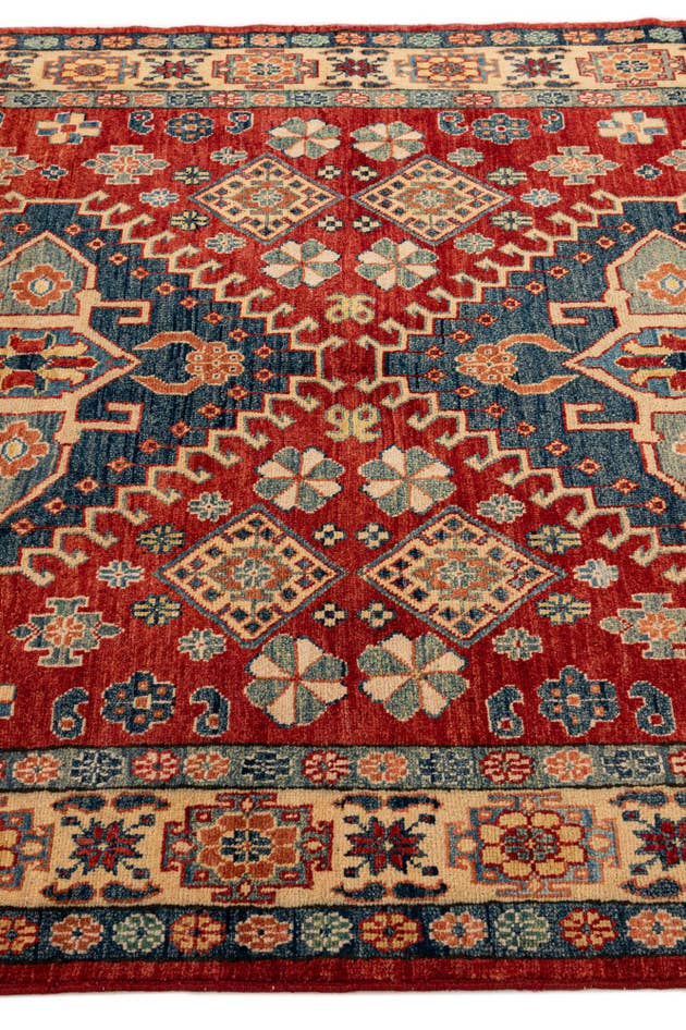 Detail image of 4' 11 x 6' 11 Hand Knotted Ziegler Wool Rug