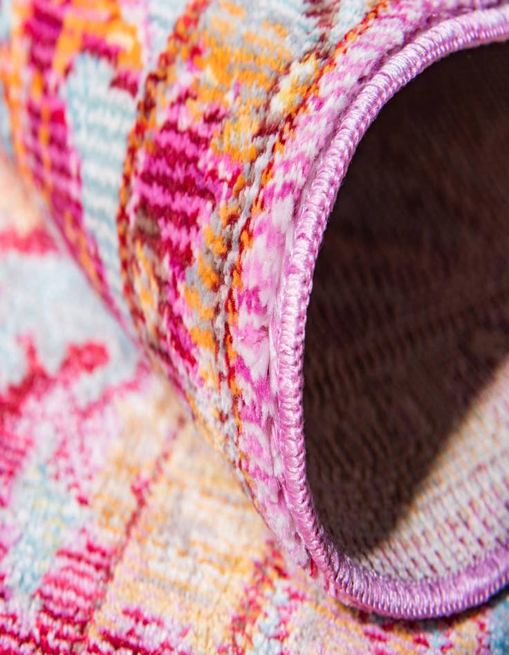 Detail image of 8' x 8' Alexis Round Rug