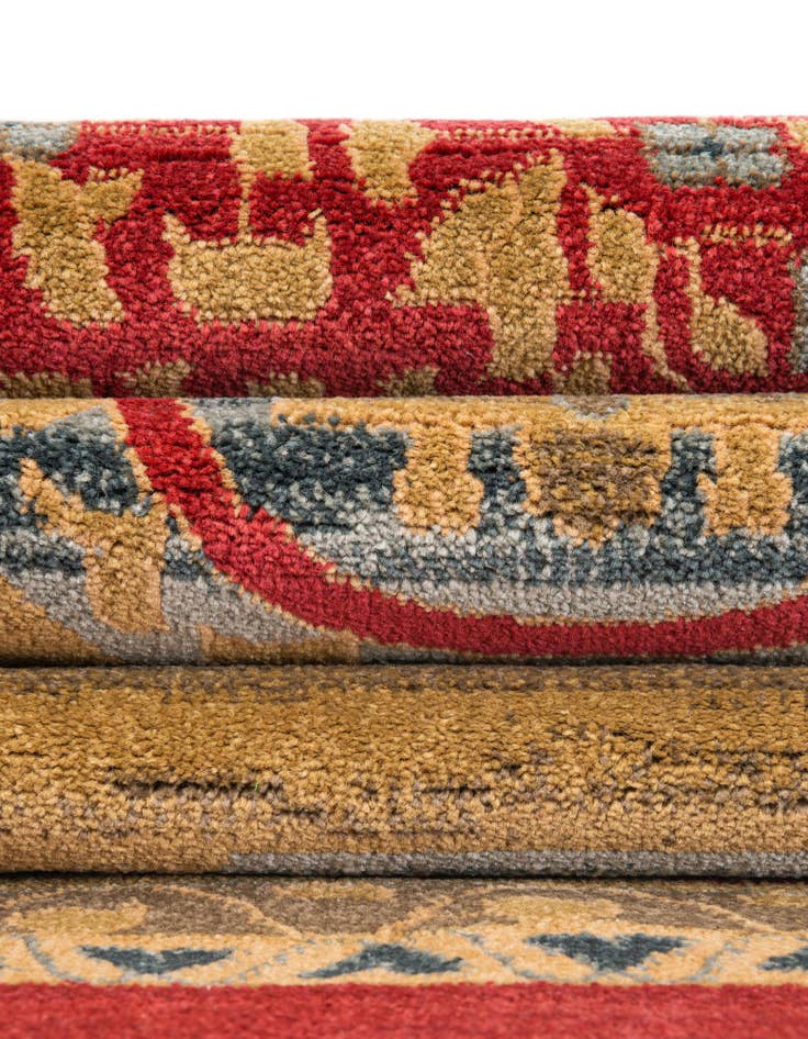 Detail image of 3' 3 x 3' 3 Amina Round Rug