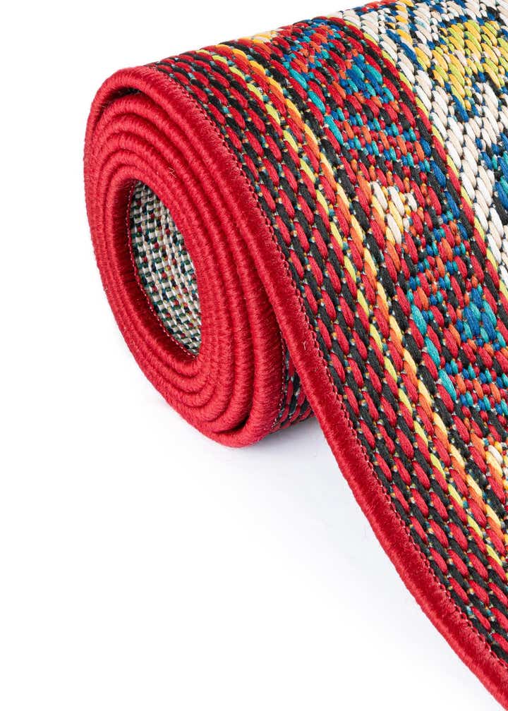 7' 10 x 7' 10 Easy-Clean Baja Indoor / Outdoor Round Rug