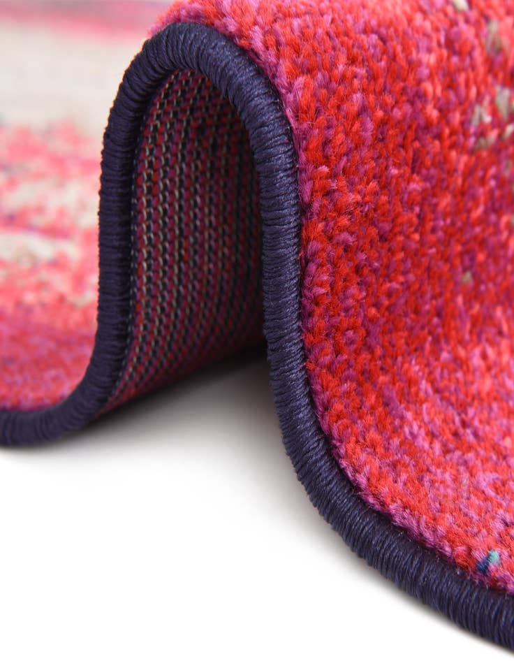 Detail image of 6' x 6'  Washable Barcelona Round Rug