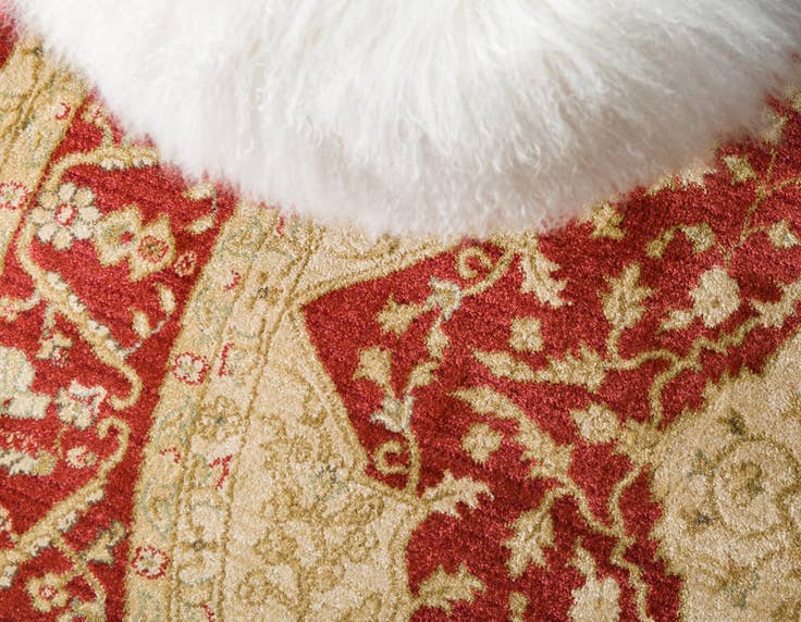Detail image of 6' x 6' Chelsea Round Rug