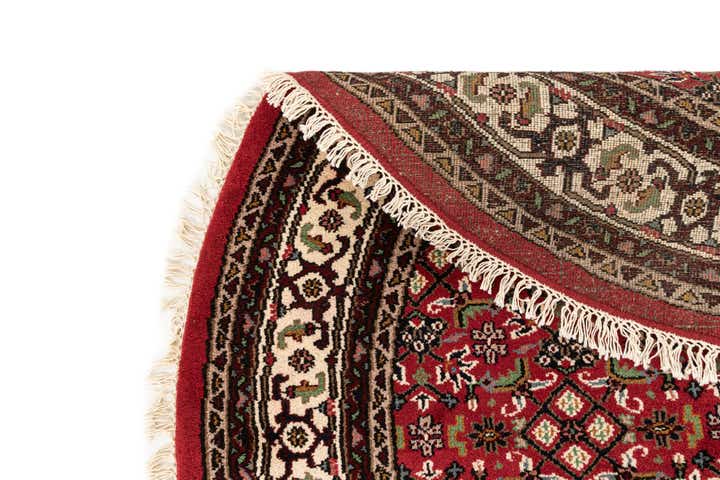 7' 7 x 7' 7 Hand Knotted Farahan Wool Round Rug