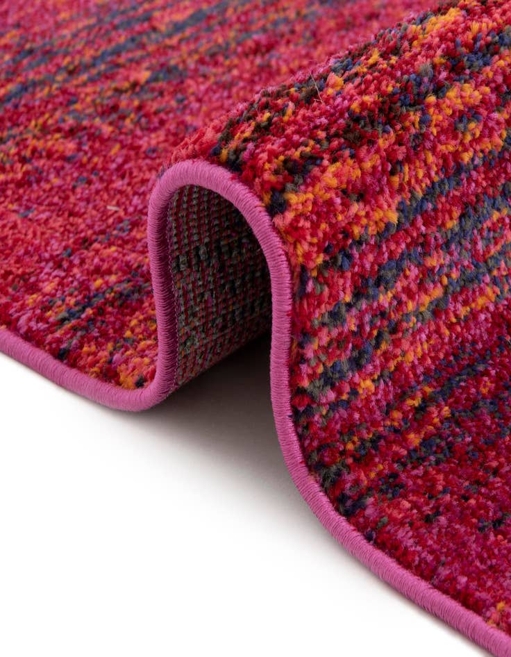 Detail image of 3' 3 x 3' 3 Washable Fleur Round Rug