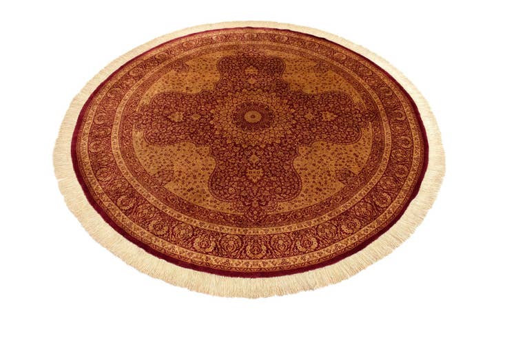 Detail image of 6' 7 x 6' 7 Ghom Silk Round Rug