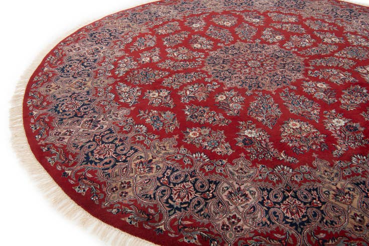 Detail image of 8' x 8' Hand Knotted Isfahan Wool Round Rug
