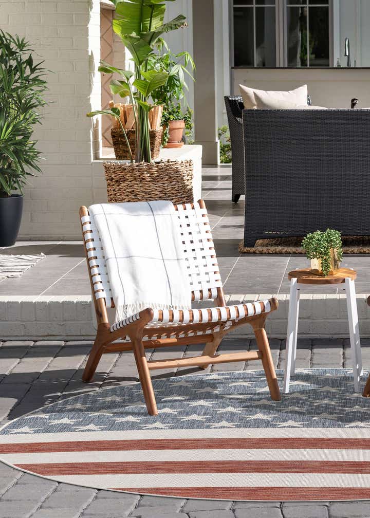 7' x 7' Easy-Clean Jill Zarin Indoor / Outdoor Round Rug