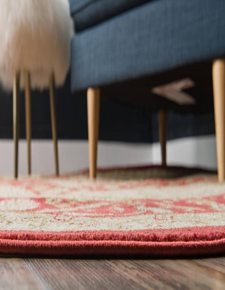 Detail image of 6' x 6' Kensington Round Rug