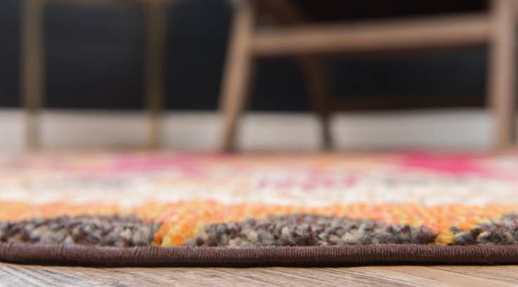 Detail image of 8' x 8' Washable Mesa Round Rug