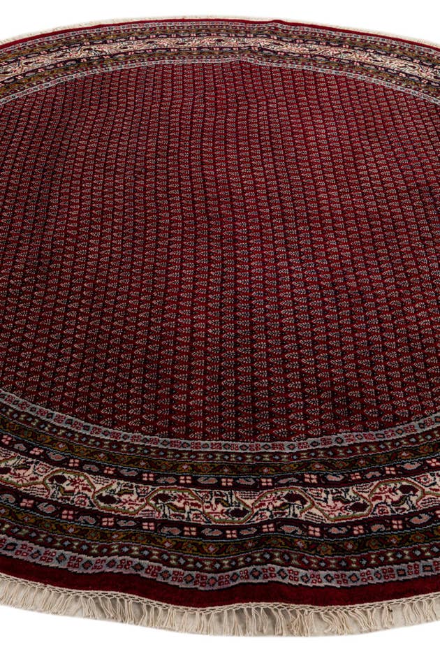 Detail image of 7' 10 x 7' 10 Hand Knotted Mir Wool Round Rug