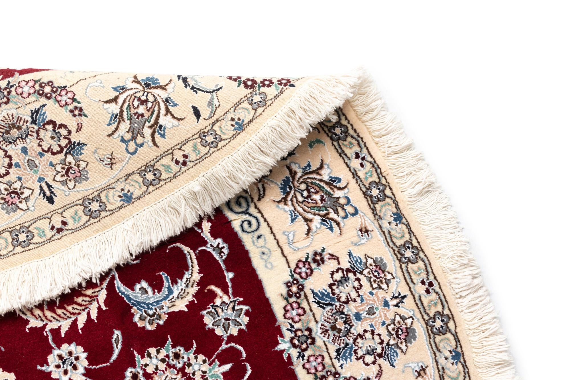7' 1 x 7' 3 Nain Round Rug