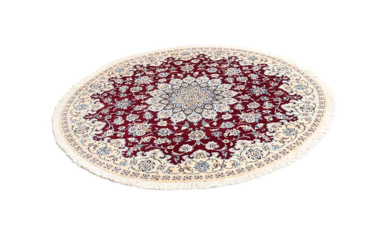 Detail image of 6' 9 x 6' 11 Nain Round Rug