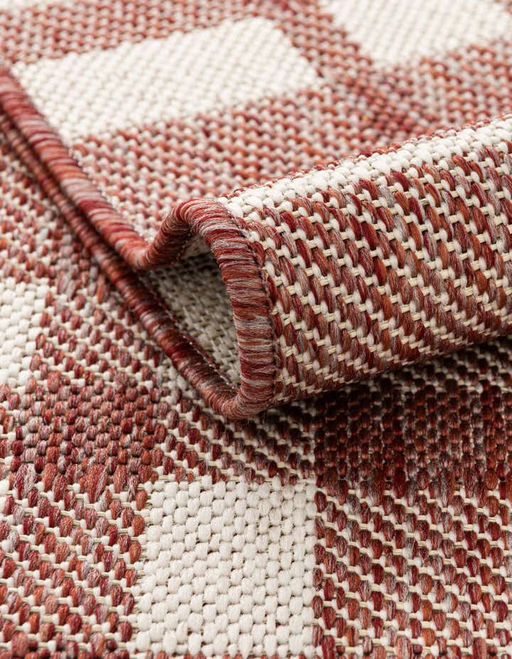 6' x 6' Easy-Clean Checkered Indoor / Outdoor Round Rug