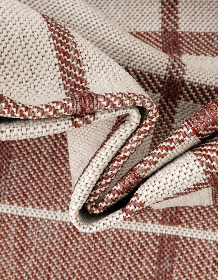 6' x 6' Easy-Clean Checkered Indoor / Outdoor Round Rug