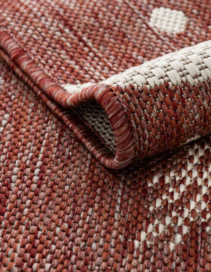 Detail image of 3' x 3'  Washable Holiday Indoor / Outdoor Round Rug