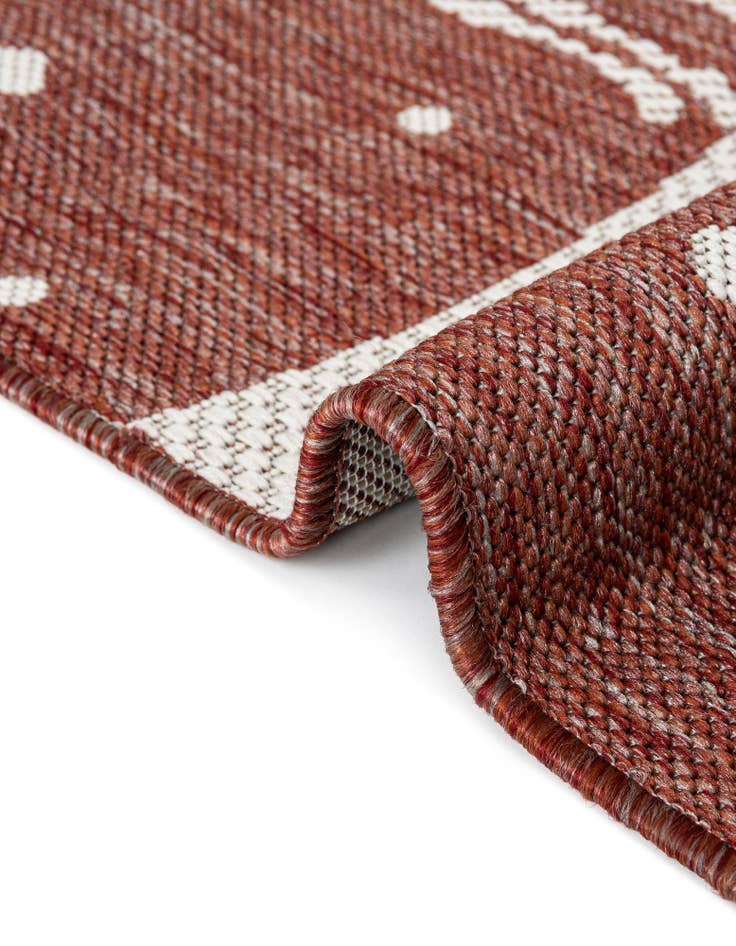 Detail image of 3' x 3'  Washable Holiday Indoor / Outdoor Round Rug