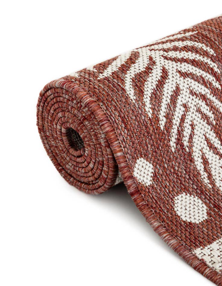 Detail image of 3' x 3'  Washable Holiday Indoor / Outdoor Round Rug