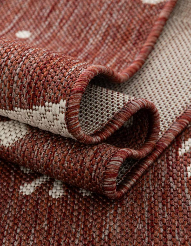 Detail image of 3' x 3'  Washable Holiday Indoor / Outdoor Round Rug