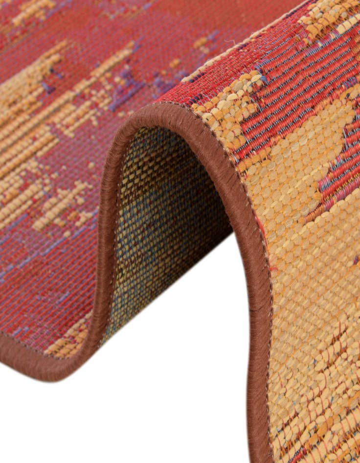 Detail image of 8' x 8' Easy-Clean Modern Indoor / Outdoor Round Rug