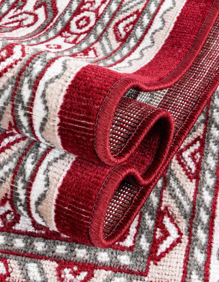 Detail image of 3' 7 x 3' 7 SoHo Round Rug