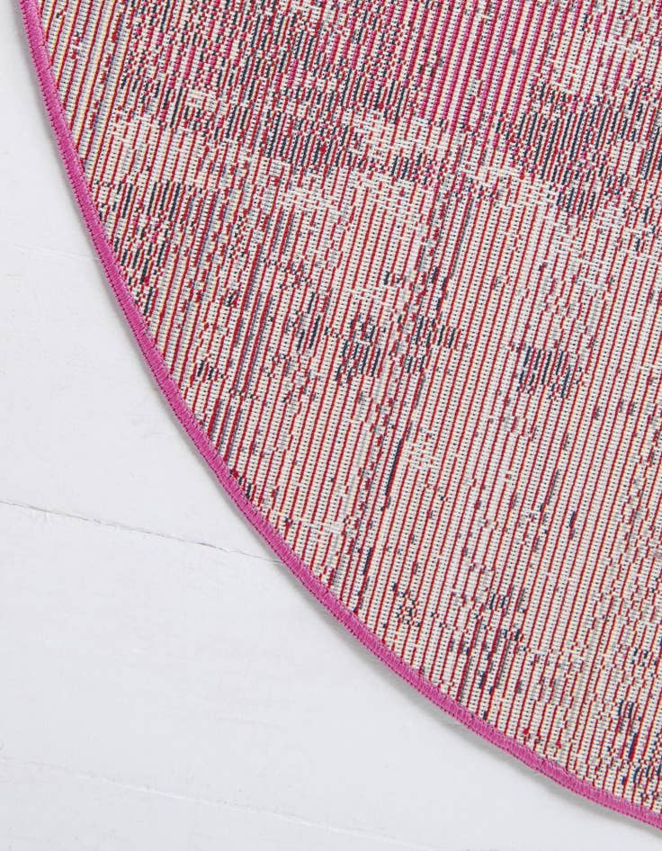 Detail image of 7' x 7' Starlight Round Rug