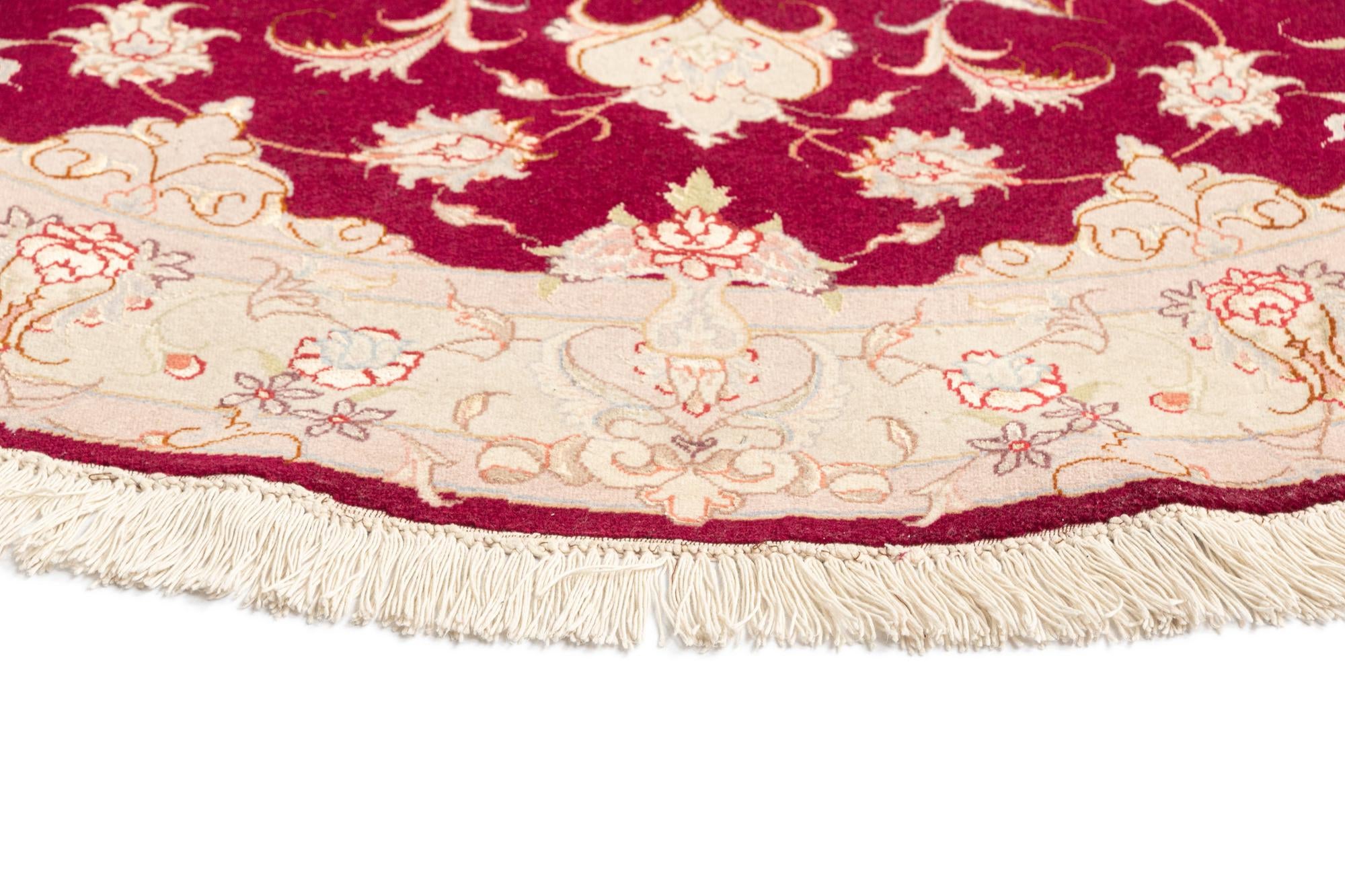 4' 11 x 4' 11 Tabriz Round Rug