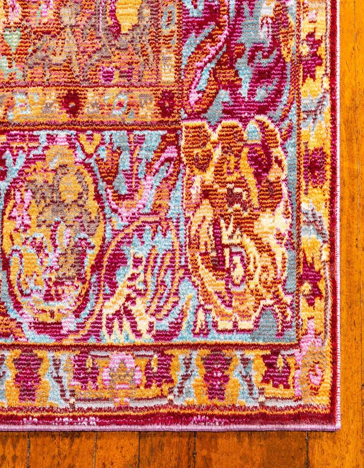 Detail image of 2' 7 x 9' 10 Alexis Runner Rug