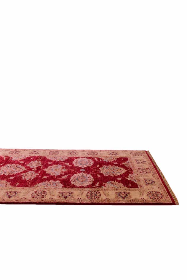 Detail image of 2' 8 x 8' 3 Hand Knotted Ariana Ziegler Runner Rug