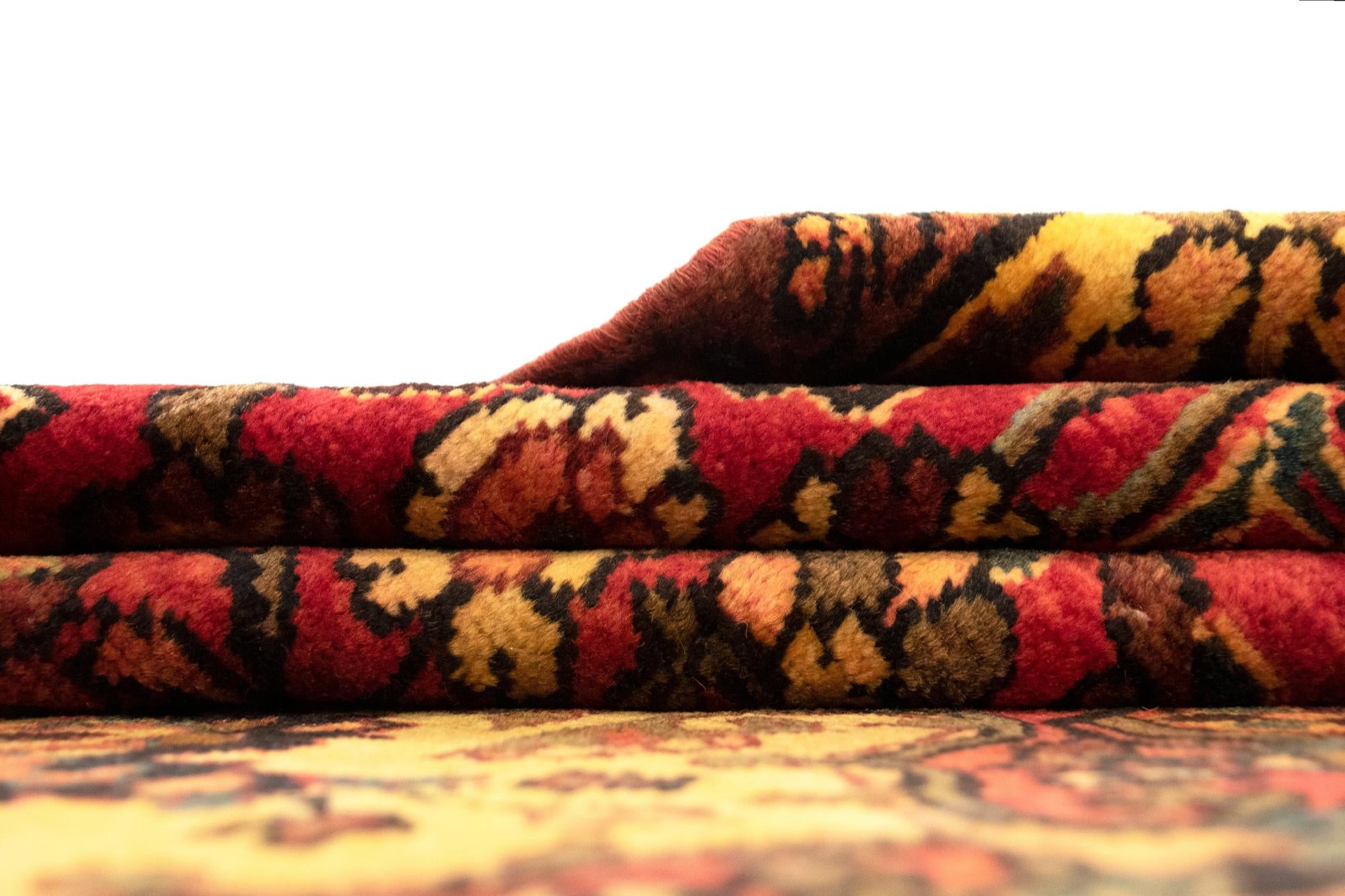4' 9 x 9' 9 Hand Knotted Bachtiar Persian Wool Runner Rug