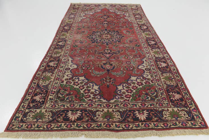 Detail image of 5' 7 x 10' 3 Hand Knotted Bakhtiar Persian Wool Runner Rug