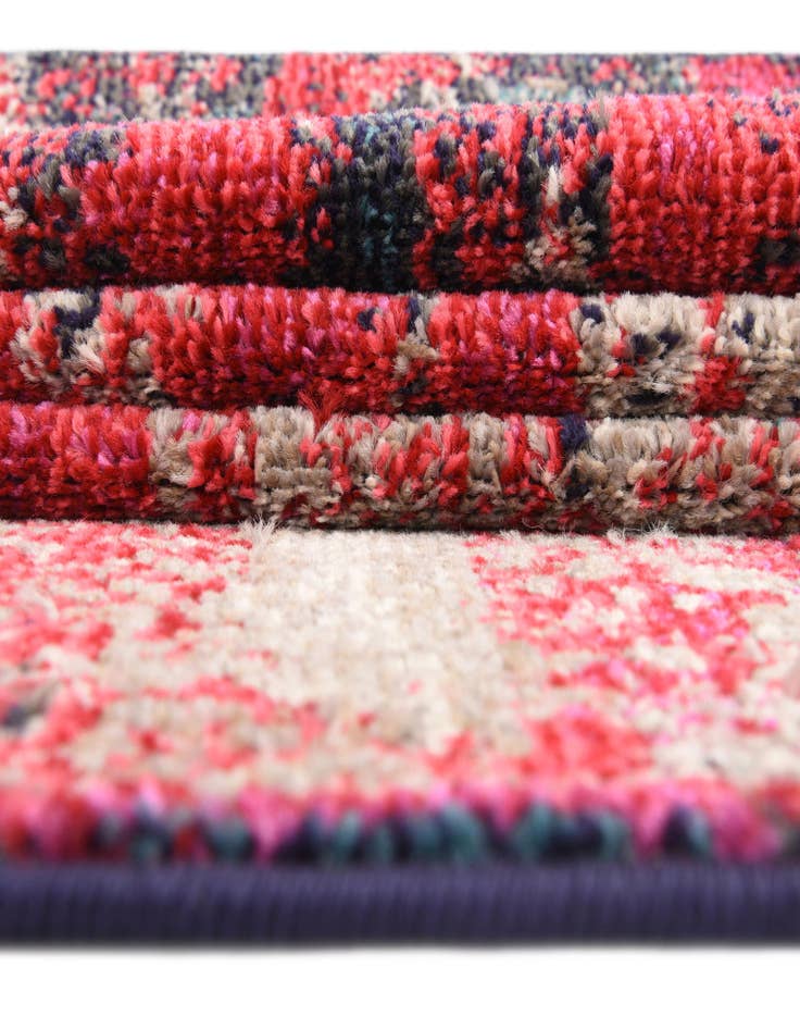 Detail image of 2' 7 x 10'  Washable Barcelona Runner Rug