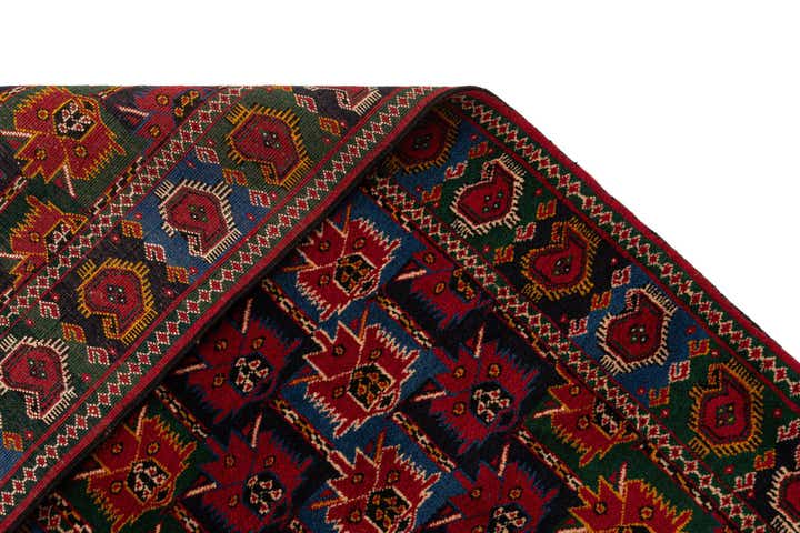 2' 7 x 8' 8 Beshir Runner Rug