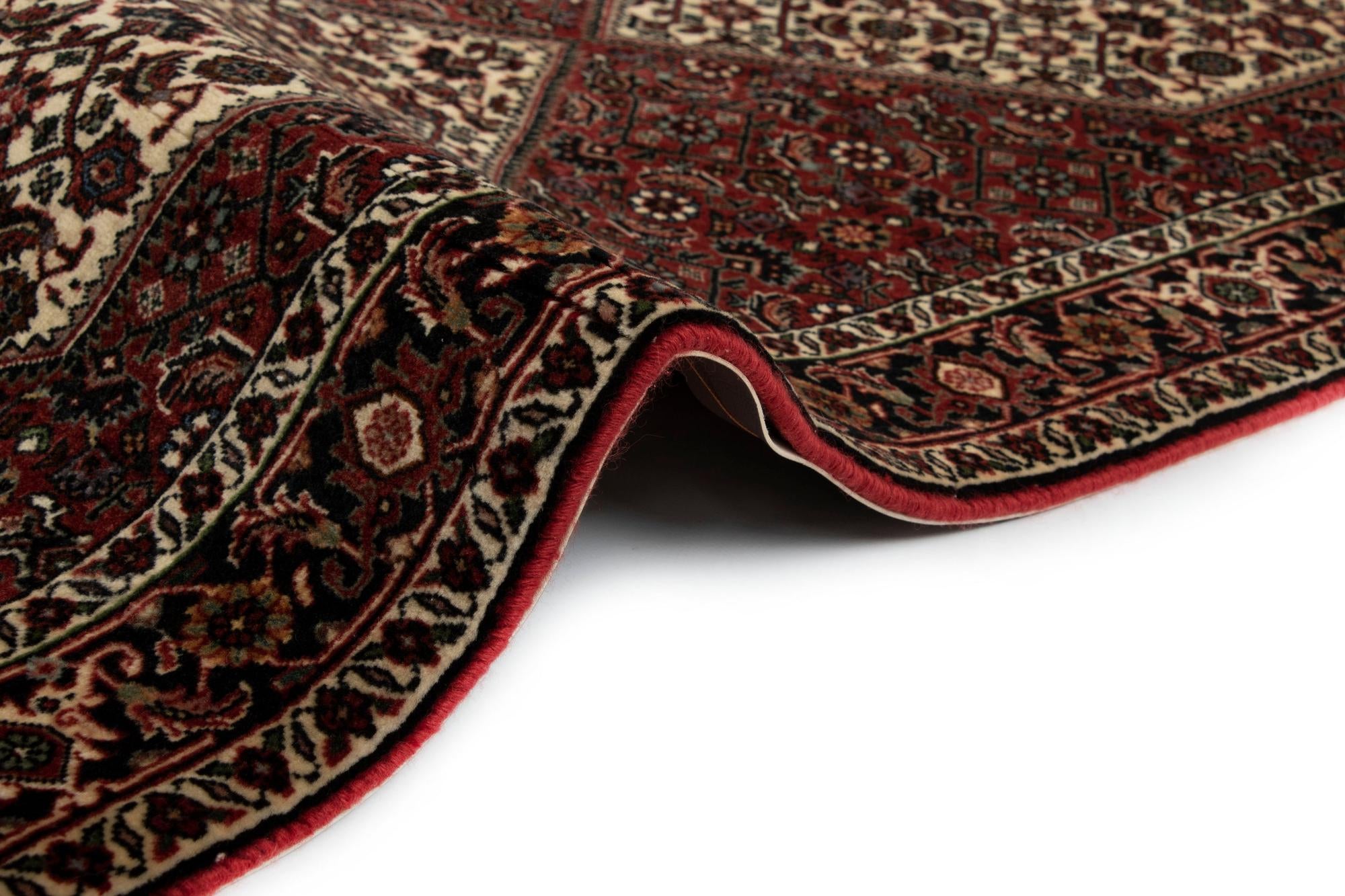 2' 6 x 6' 8 Bidjar Wool Runner Rug