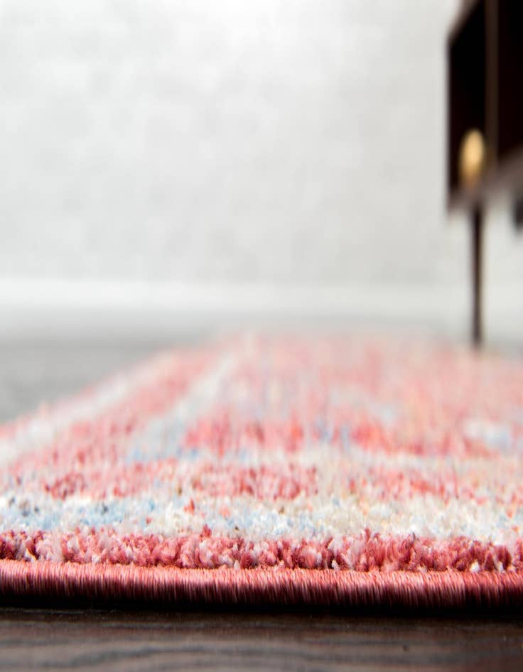 Detail image of 2' 7 x 8' 2 Brooklyn Runner Rug