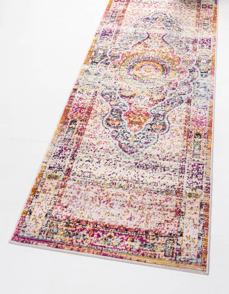 Detail image of 2' x 5' 9 Budapest Runner Rug