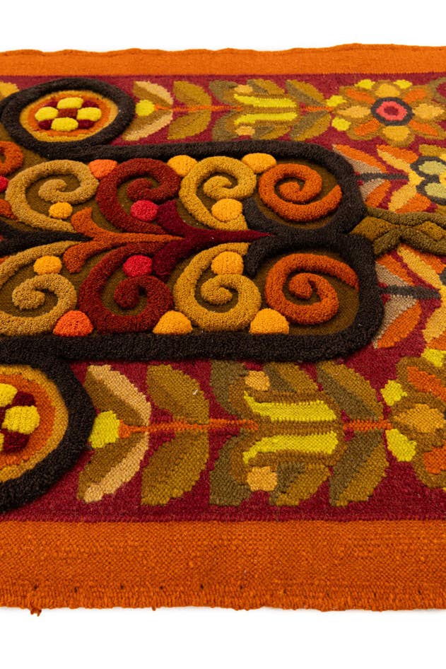 Detail image of 2' 3 x 3' 6 Hand Knotted Carved Pekin Wool Runner Rug