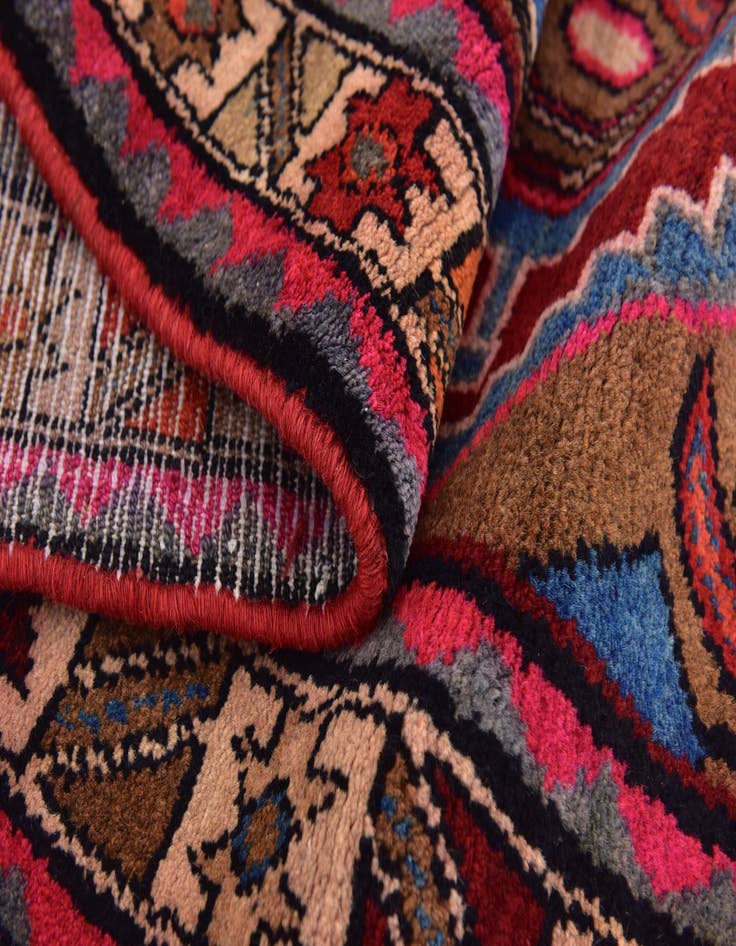 Detail image of 3' 6 x 10' 3  Hand Knotted Chenar Persian Wool Runner Rug