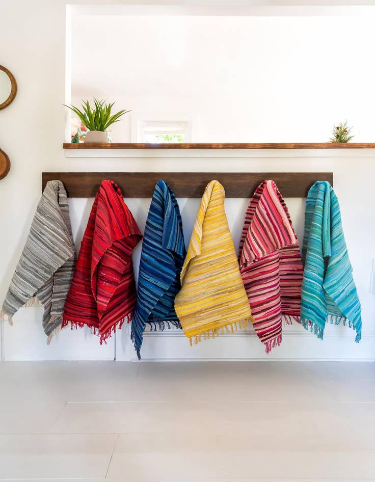 Detail image of 2' 7 x 9' 10  Hand Woven Chindi Cotton Runner Rug