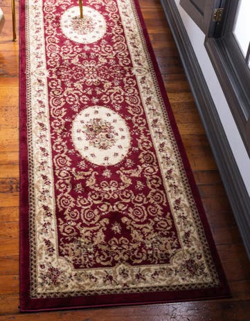 2' 7 x 10' Classic Aubusson Runner Rug