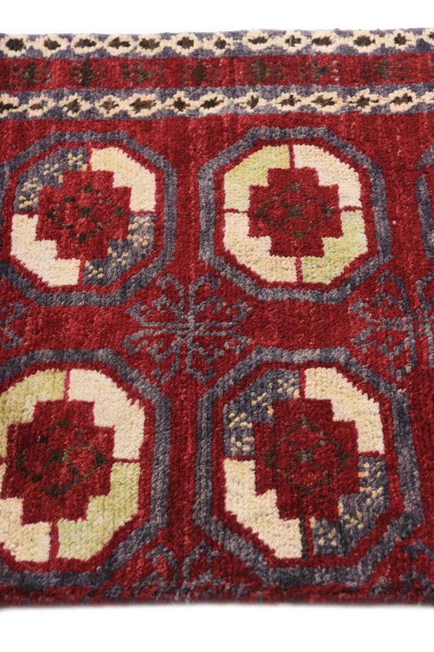Detail image of 2' 7 x 7' 10 Hand Knotted Darya Wool Runner Rug