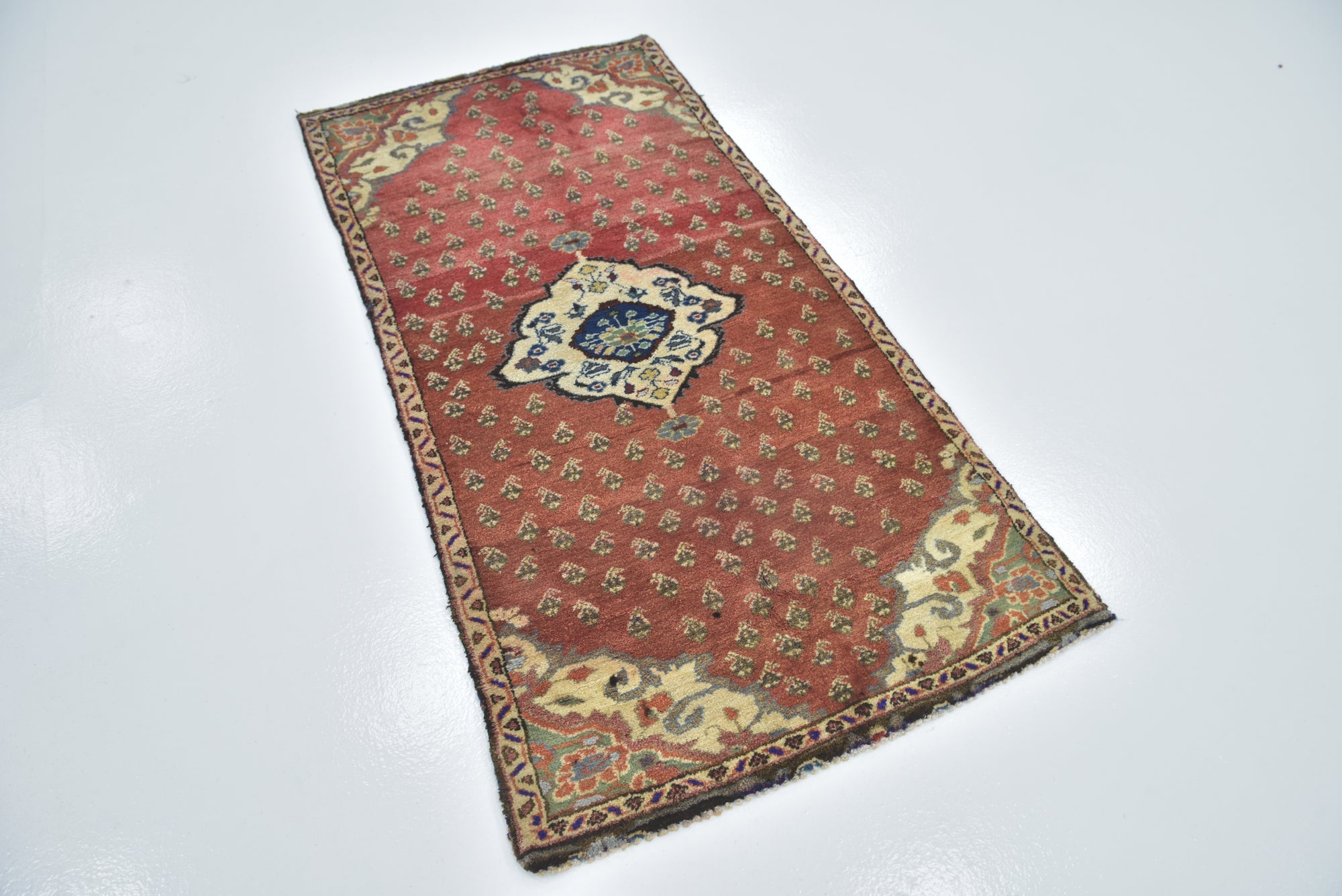 Detail image 2 of 14: 3' x 6' 2 Hand Knotted Farahan Persian Wool Runner Rug