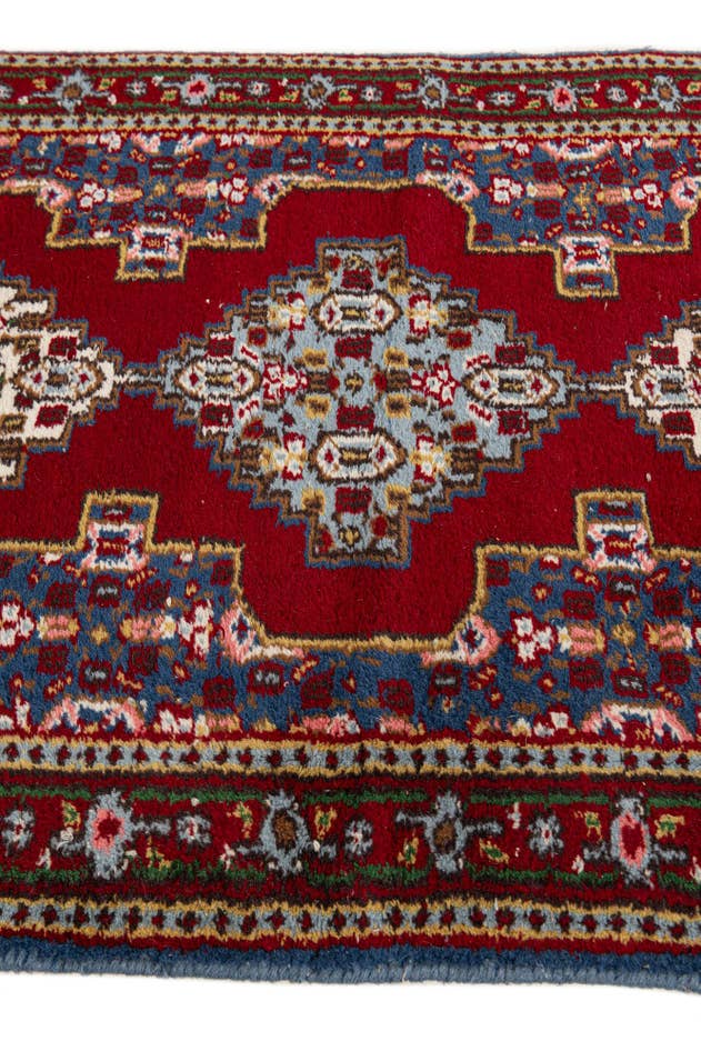 Detail image of 2' 1 x 4' 6 Hand Knotted Gharajeh Wool Runner Rug
