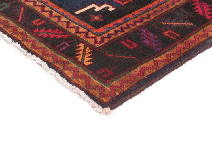 Detail image of 5' x 10' 4 Hamedan Runner Rug