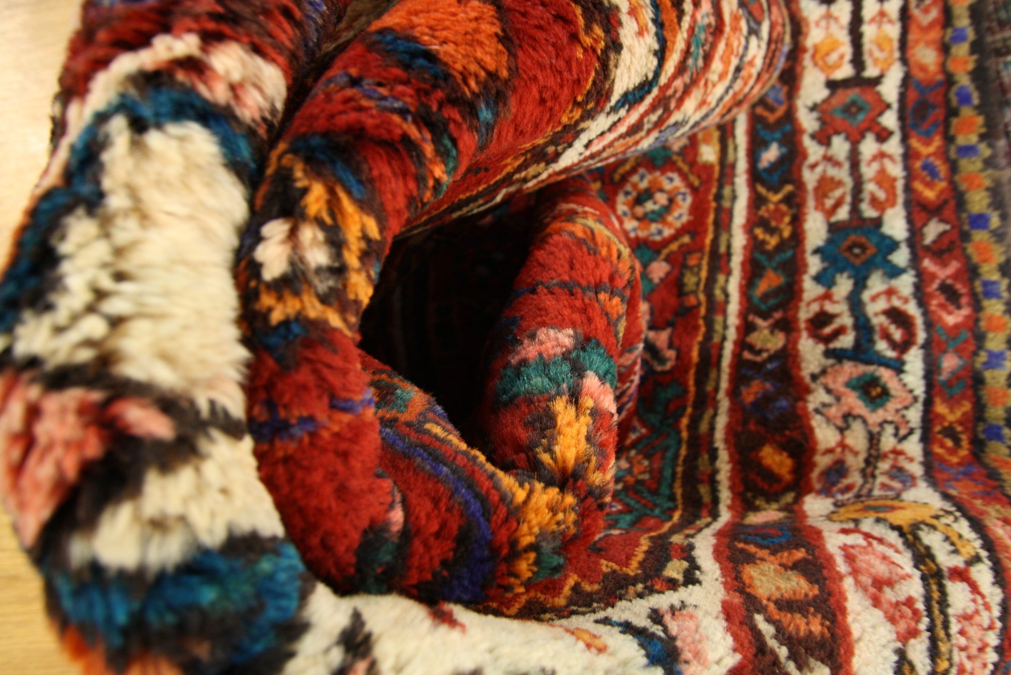 3' 5 x 9' 5 Hand Knotted Hossainabad Persian Wool Runner Rug