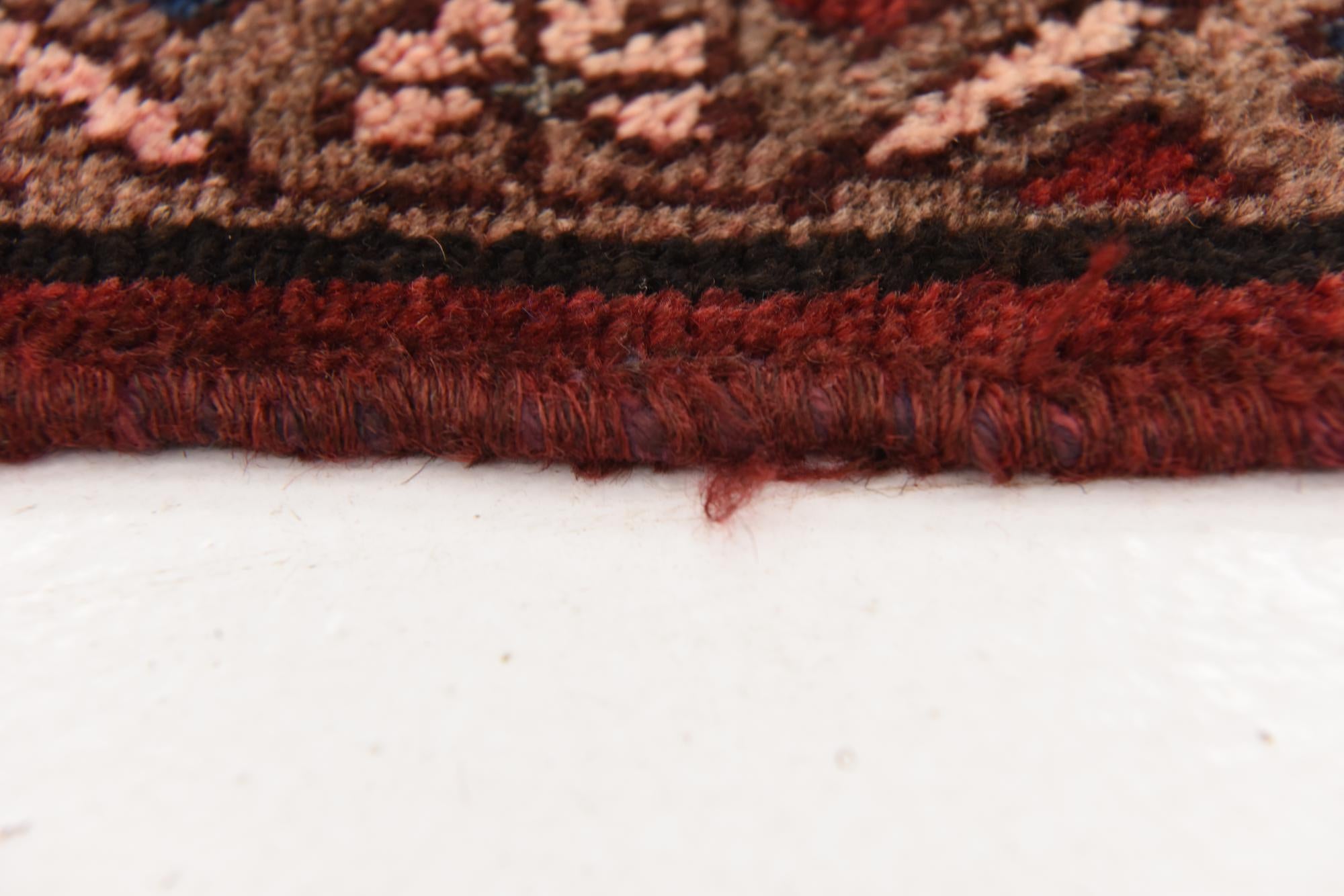 4' x 9' 7 Hand Knotted Hossainabad Persian Wool Runner Rug