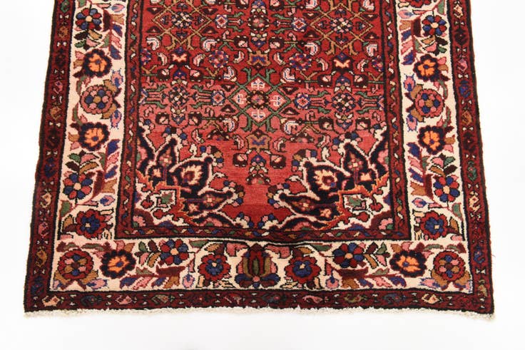 Detail image of 4' x 9' 6 Hand Knotted Hossainabad Persian Wool Runner Rug