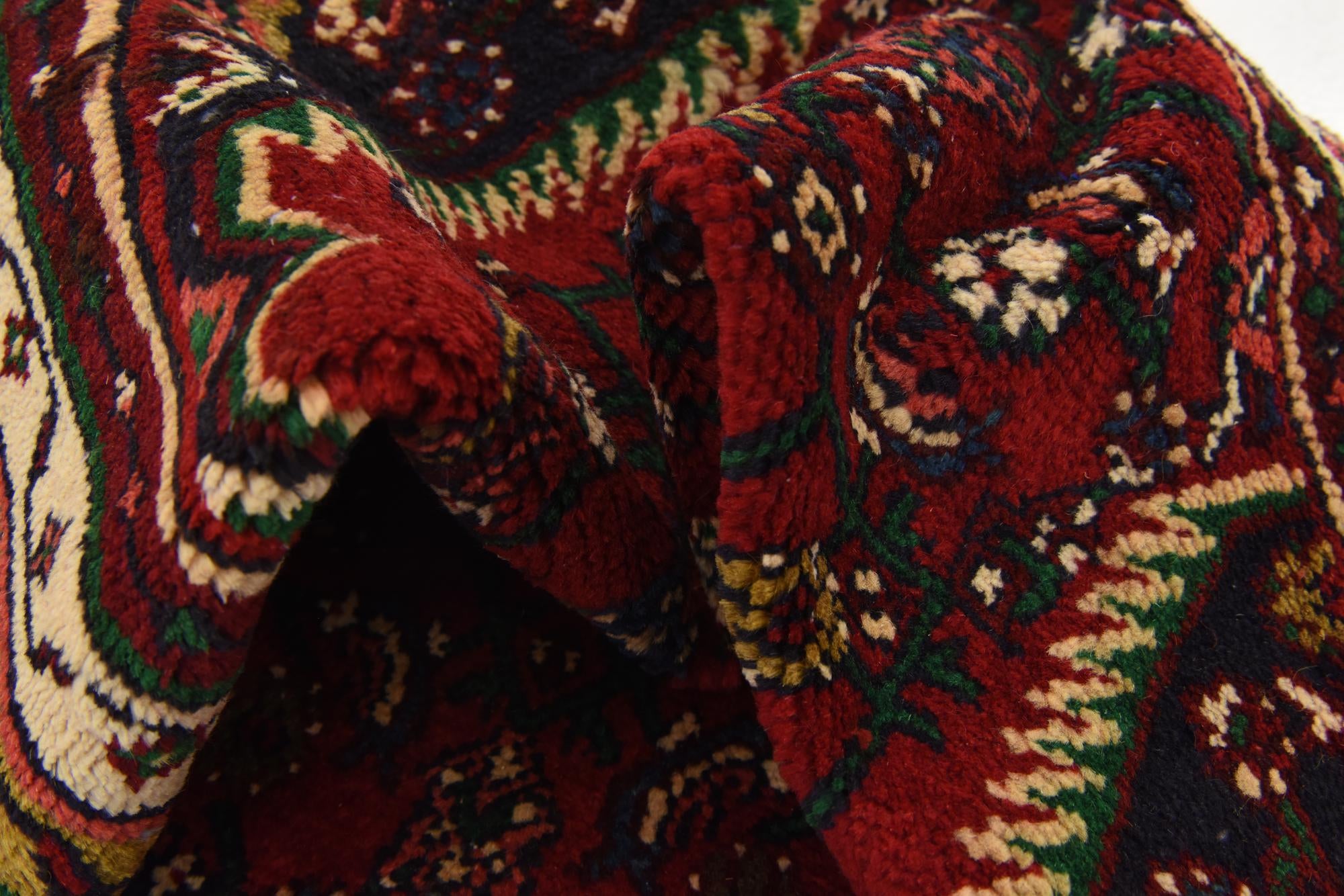 3' 5 x 9' 8 Hand Knotted Hossainabad Persian Wool Runner Rug