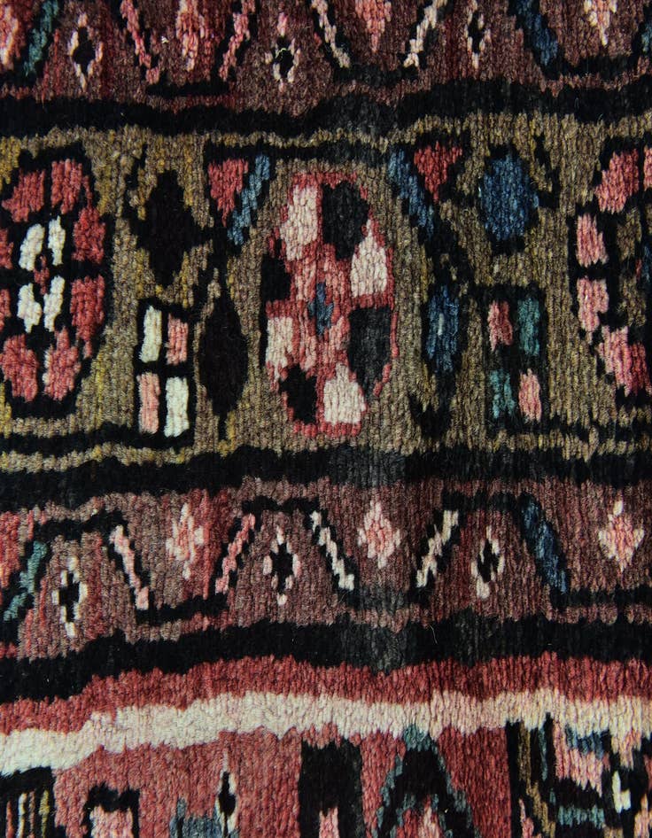 Detail image of 3' 9 x 9' 7  Hand Knotted Hossainabad Persian Wool Runner Rug